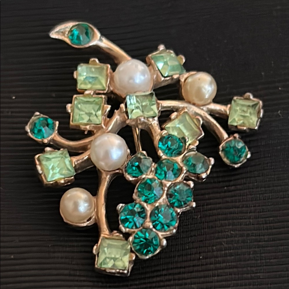 Vintage Green and Gold Floral Brooch